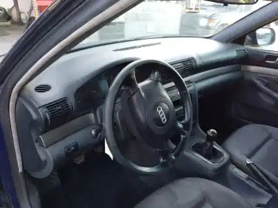 Veículo de Sucata audi a4 avant (b5) 1.9 tdi do ano 2000 alimentado ajm