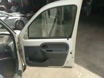 Scrapping Vehicle renault   of the year 2001 powered f8q630