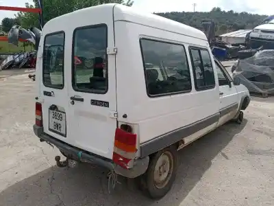 Véhicule à la ferraille citroen c15 rd familiale de l'année 2002 alimenté wjx