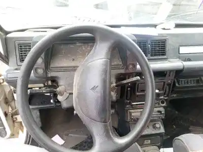 Véhicule à la ferraille citroen c15 rd familiale de l'année 2002 alimenté wjx
