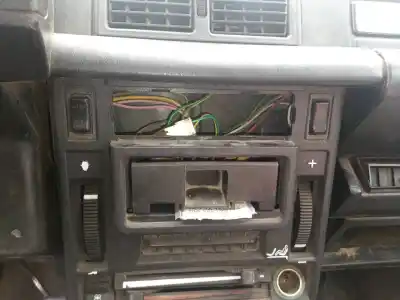 Véhicule à la ferraille citroen c15 rd familiale de l'année 2002 alimenté wjx