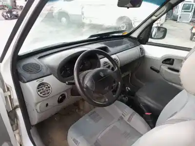 Здавання транспортного засобу renault   року 2006 потужний k9k a7