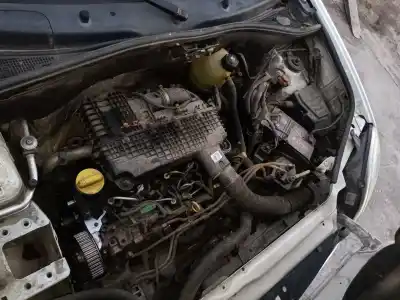 Здавання транспортного засобу renault   року 2006 потужний k9k a7