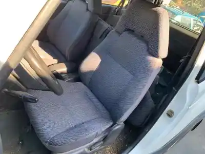 Здавання транспортного засобу ssangyong korando 2.3 tdi року 2000 потужний om661