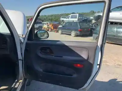 Здавання транспортного засобу ssangyong korando 2.3 tdi року 2000 потужний om661