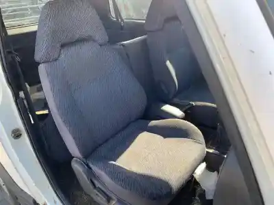 Здавання транспортного засобу ssangyong korando 2.3 tdi року 2000 потужний om661