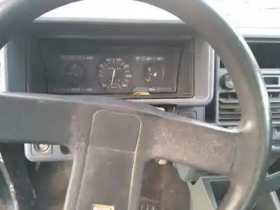 Véhicule à la ferraille citroen ax 1.1 image de l'année 1988 alimenté h1a