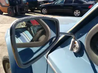 Veicolo di demolizione citroen dyane dyane 6 dell'anno 1978 alimentato 