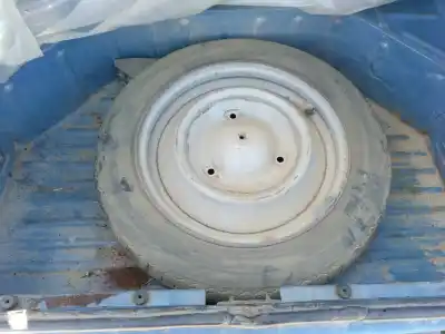 Veicolo di demolizione citroen dyane dyane 6 dell'anno 1978 alimentato 