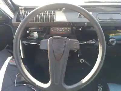 Veicolo di demolizione citroen dyane dyane 6 dell'anno 1978 alimentato 