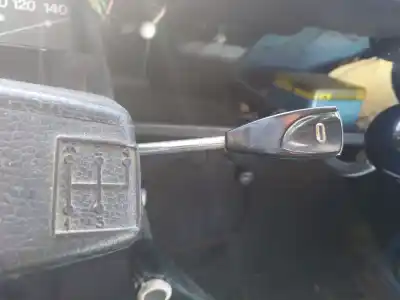 Veicolo di demolizione citroen dyane dyane 6 dell'anno 1978 alimentato 