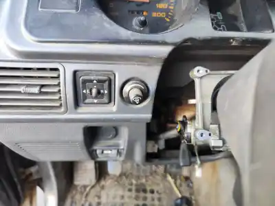 Здавання транспортного засобу mitsubishi montero (v20/v40) 2500 td gl року 1993 потужний 4d56