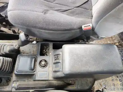 Здавання транспортного засобу mitsubishi montero (v20/v40) 2500 td gl року 1993 потужний 4d56