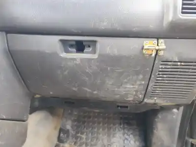 Здавання транспортного засобу mitsubishi montero (v20/v40) 2500 td gl року 1993 потужний 4d56