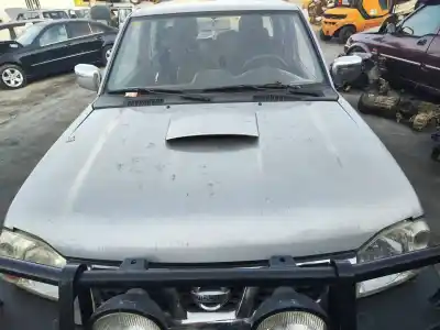 Здавання транспортного засобу nissan pick-up (d22) td doble cabina rally raid 4x4 року 2004 потужний yd25ddti