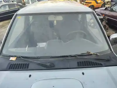 Здавання транспортного засобу nissan pick-up (d22) td doble cabina rally raid 4x4 року 2004 потужний yd25ddti