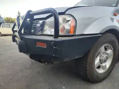 Здавання транспортного засобу nissan pick-up (d22) td doble cabina rally raid 4x4 року 2004 потужний yd25ddti
