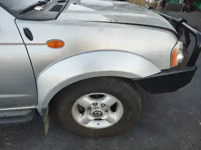 Здавання транспортного засобу nissan pick-up (d22) td doble cabina rally raid 4x4 року 2004 потужний yd25ddti