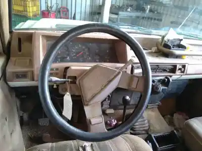 Veículo de Sucata nissan patrol (k/w 160) d-sd33 do ano 1984 alimentado mf27ha