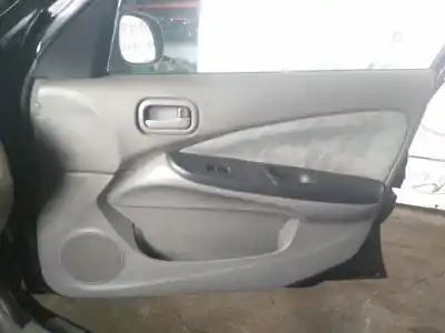 Veicolo di demolizione nissan almera (n16/e) yd22ddt dell'anno 2000 alimentato yd22ddt