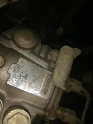 Veicolo di demolizione nissan almera (n16/e) yd22ddt dell'anno 2000 alimentato yd22ddt