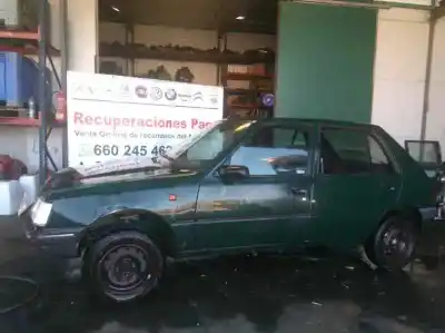 Veículo de Sucata PEUGEOT 205 BERLINA 1.8 D Generation do ano 1997 alimentado 