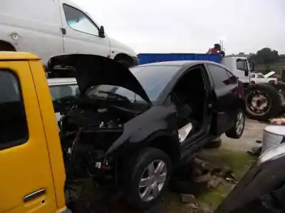 Veículo de Sucata citroen c4 i sedán 1.6 16v do ano 2004 alimentado nfutu5jp4