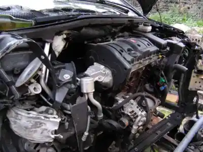 Veículo de Sucata citroen c4 i sedán 1.6 16v do ano 2004 alimentado nfutu5jp4