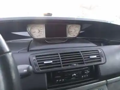 Vehicul casat peugeot 807 peugeot al anului 2012 alimentat rhh rh02