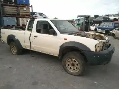 Scrapping Vehicle nissan pickup (d22) yd25ddti of the year 2002 powered yd25ddti