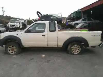 Scrapping Vehicle nissan pickup (d22) yd25ddti of the year 2002 powered yd25ddti