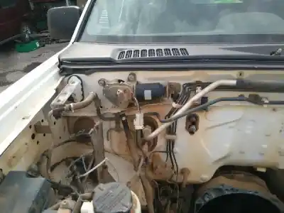 Scrapping Vehicle nissan pickup (d22) yd25ddti of the year 2002 powered yd25ddti