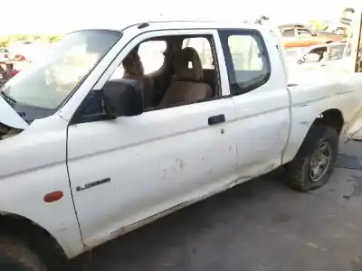 Здавання транспортного засобу mitsubishi l 200 k6 7 2500 td glx 4-ptas. року 1999 потужний 4d56t