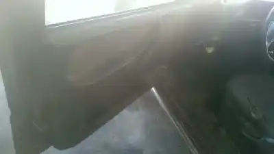 Véhicule à la ferraille nissan terrano/terrano.ii (r20) td27 de l'année 1993 alimenté td27