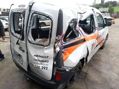 Veicolo di demolizione renault kangoo m/d k9k b6 dell'anno 2014 alimentato k9k b6