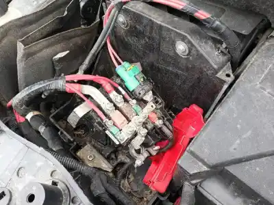 Veicolo di demolizione renault kangoo m/d k9k b6 dell'anno 2014 alimentato k9k b6