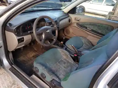 Veículo de Sucata nissan almera (n16/e) qg15de do ano 2001 alimentado qg15de