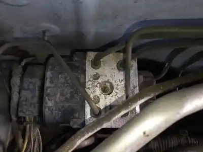 Veículo de Sucata nissan almera (n16/e) qg15de do ano 2001 alimentado qg15de