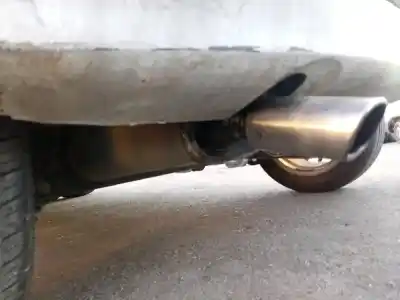 Veicolo di demolizione opel corsa c y17dtl dell'anno 2001 alimentato y17dtl