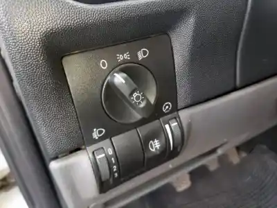 Veicolo di demolizione opel corsa c y17dtl dell'anno 2001 alimentato y17dtl