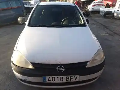 Veicolo di demolizione opel corsa c y17dtl dell'anno 2001 alimentato y17dtl