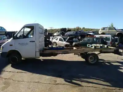 Veículo de Sucata mercedes-benz sprinter mercedes-benz do ano 2000 alimentado 611981