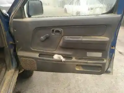 Vehicul casat nissan pickup (d22) td25ti al anului 1999 alimentat td25ti