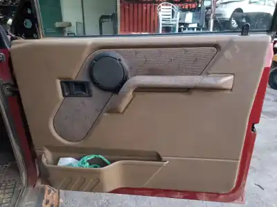Здавання транспортного засобу land rover discovery iv (l319) 5.0 v8 4x4 року 2001 потужний d21l