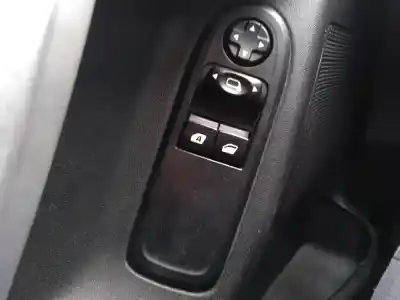 Vehicul casat citroen c3 8hr al anului 2011 alimentat 8hr