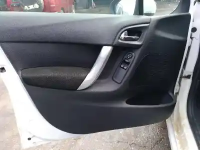 Vehicul casat citroen c3 8hr al anului 2011 alimentat 8hr