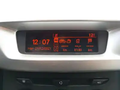 Vehicul casat citroen c3 8hr al anului 2011 alimentat 8hr