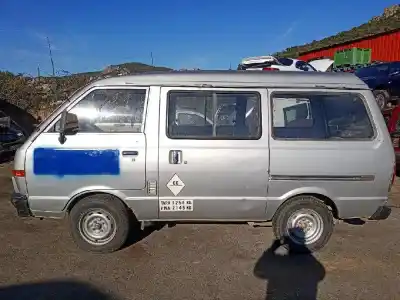 Veicolo di demolizione nissan vanette (c220) ld20 dell'anno 1989 alimentato ld20
