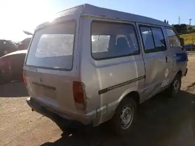 Veicolo di demolizione nissan vanette (c220) ld20 dell'anno 1989 alimentato ld20