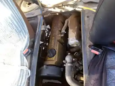 Veicolo di demolizione nissan vanette (c220) ld20 dell'anno 1989 alimentato ld20